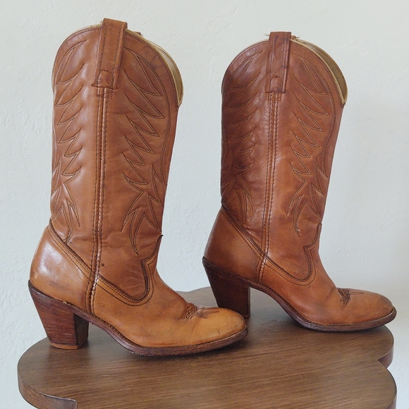 VINTAGE Vegan Leather Caramel Cowgirl Riding Boots - Picture 5 of 9